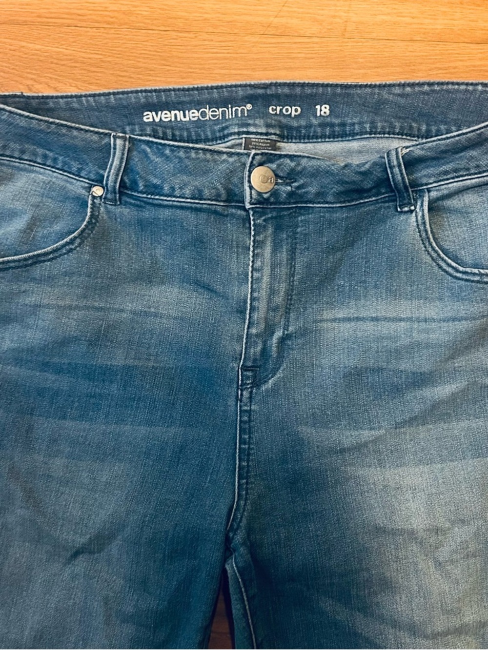 Avenue Embroidered Cuff Crop Jeans - Blue Sz 18 stretch - Picture 3 of 5